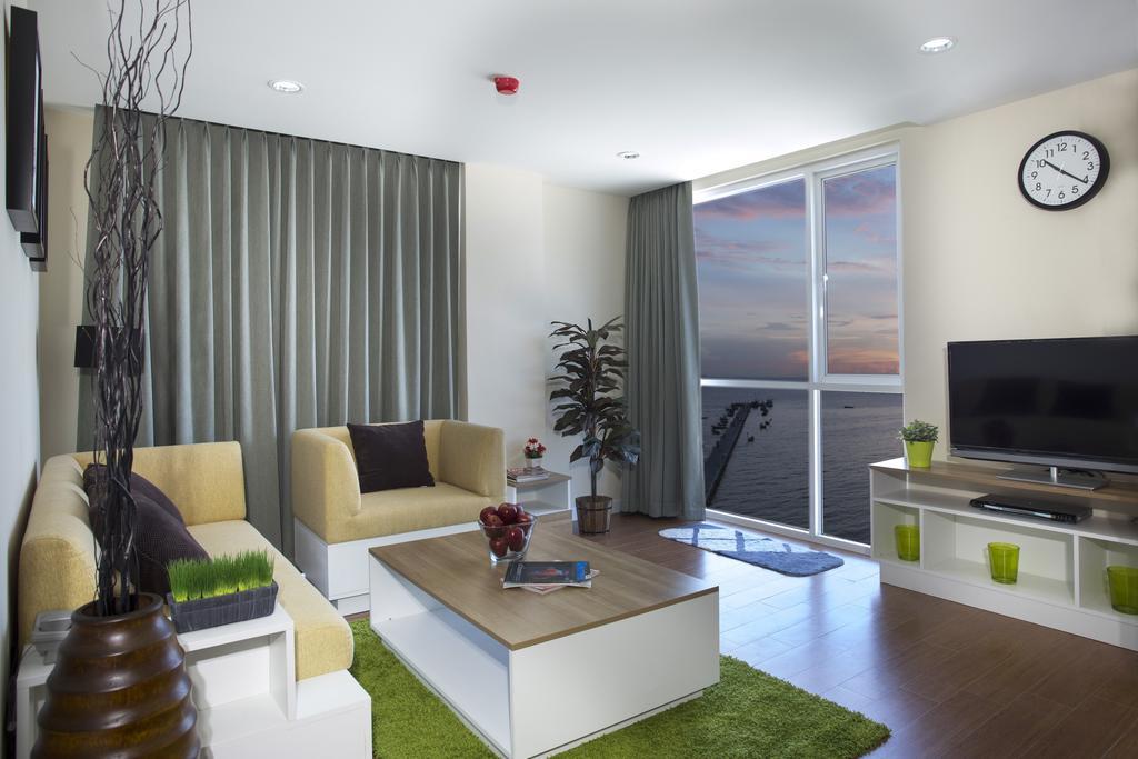 Bbg Seaside Luxurious Service Apartment Bang Saen Ruang foto