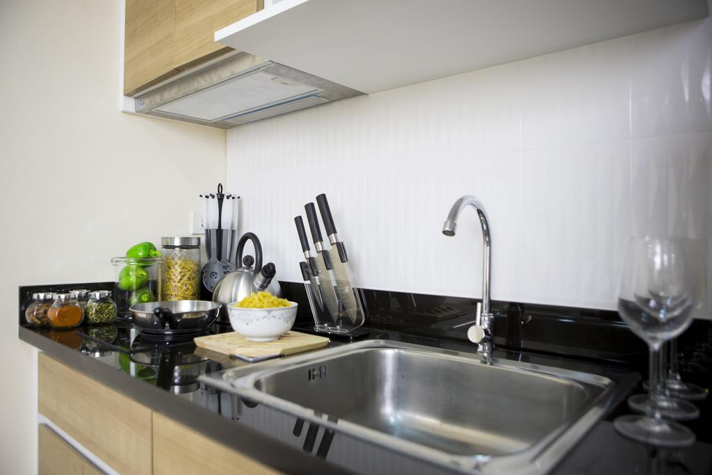 Bbg Seaside Luxurious Service Apartment Bang Saen Ruang foto
